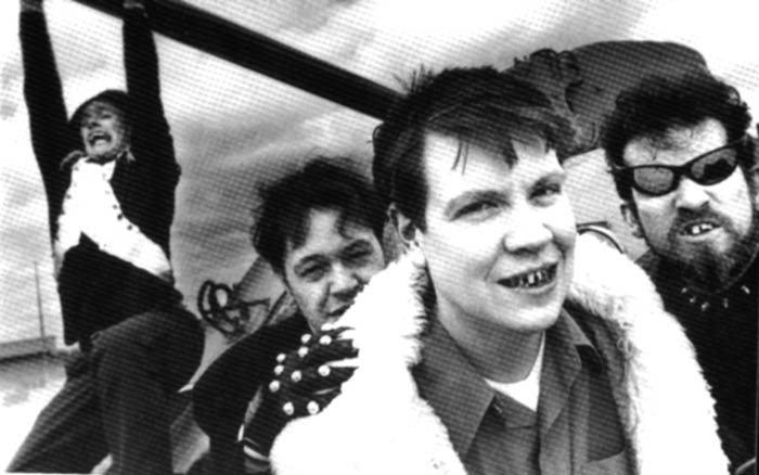 The English Teeth - Mag Pose