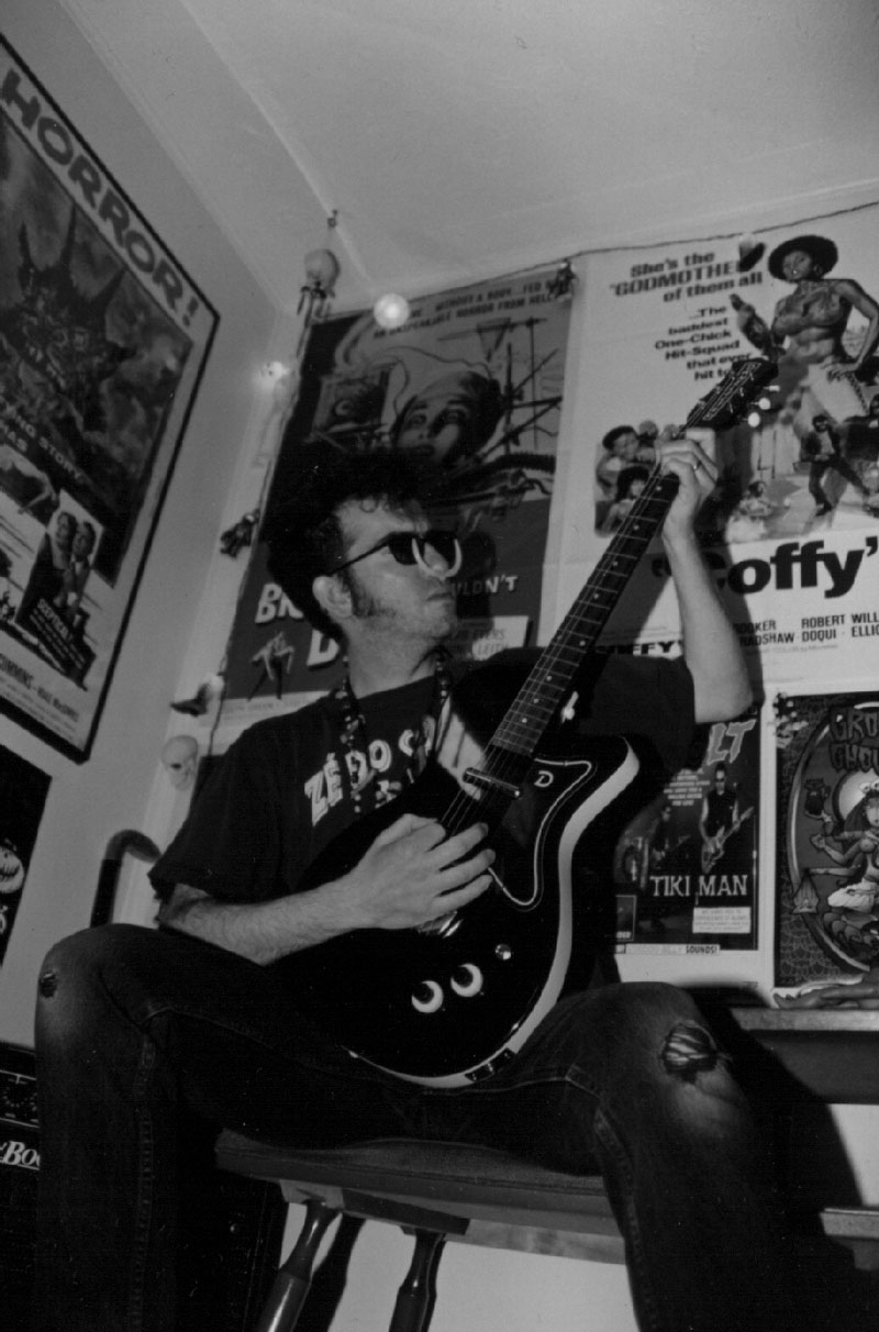 Jackson Phibes avec guitar